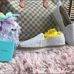 Size 7 - Micheal Kors sneakers espadrilles
